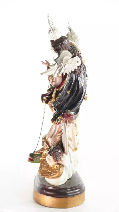 Raríssima Nossa Senhora do Apocalipse com Diadema de Peridotos